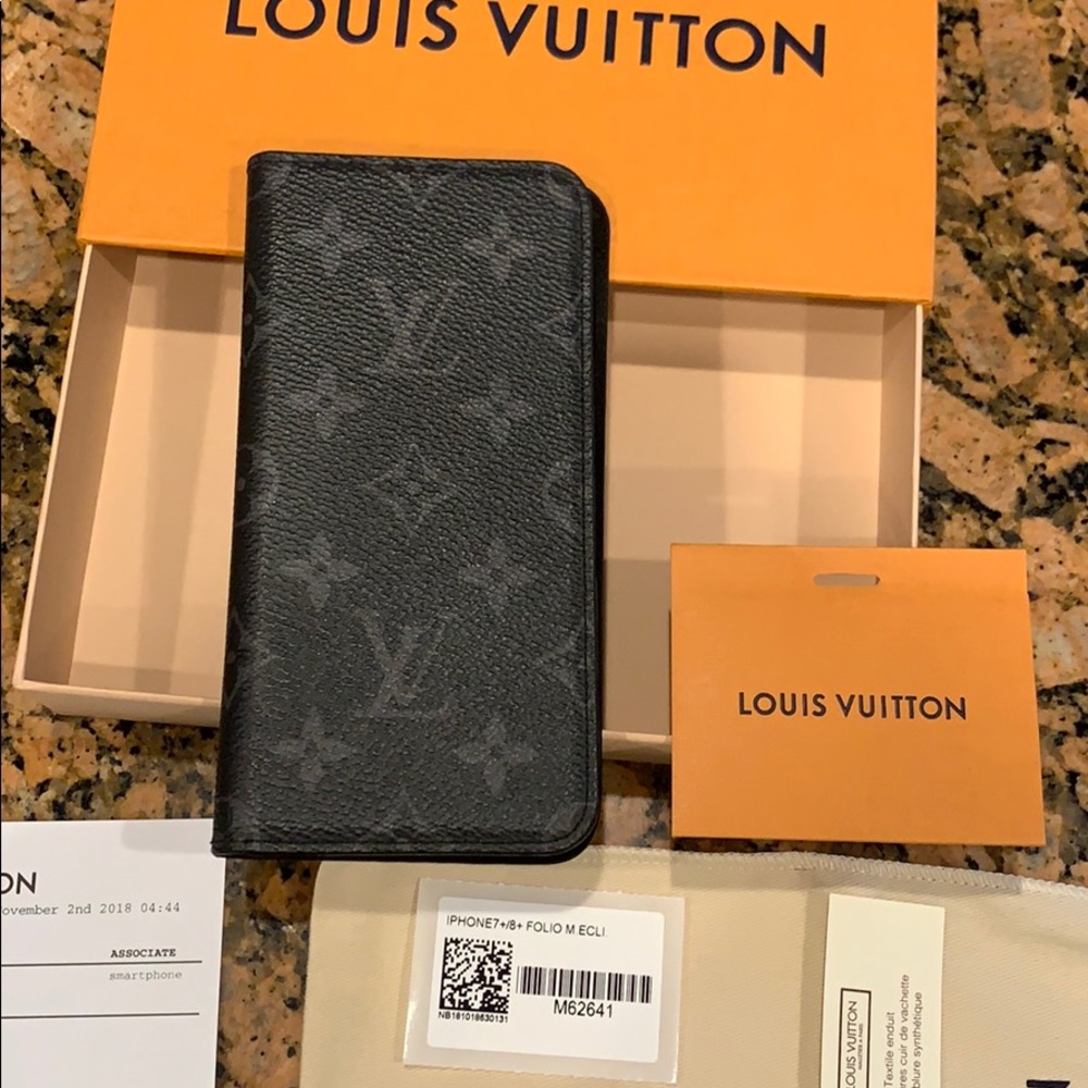 Louis Vuitton(AUTHENTIC) IPhone 7+ and 8+ folio